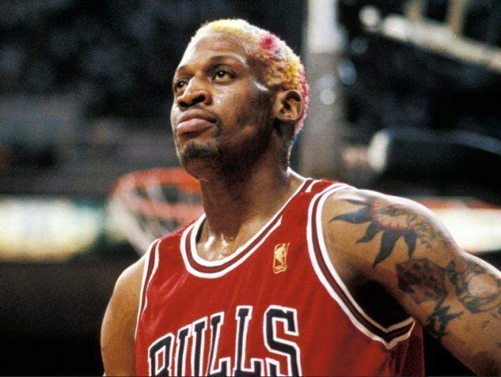  罗德曼跨界传奇再添荣耀；篮球名人堂后，又将入驻WWE殿堂。 体育新闻