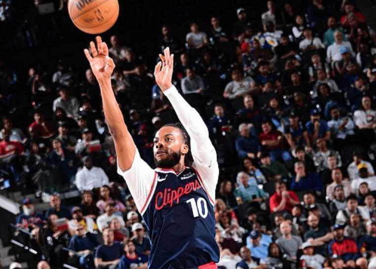  NBA战术博弈：哈登与加兰双赢背后的深度价值解析 体育新闻