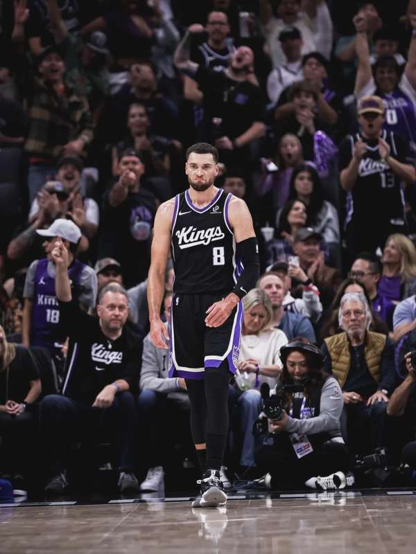  豪门陨落启示录：当千万年薪成为锁死未来的枷锁 体育新闻