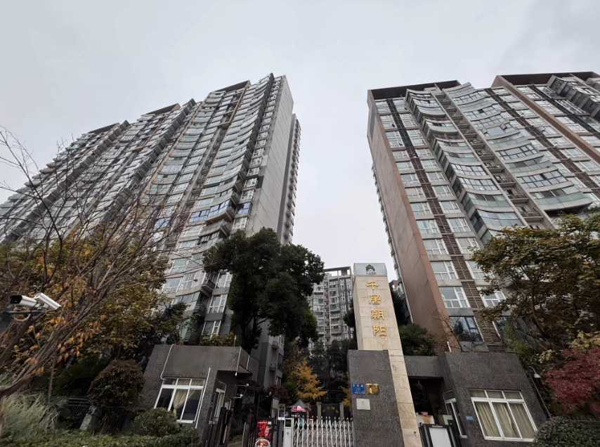 成都凶宅三次拍卖:价格迷局、隐性成本与法律边界的深度拆解 房产家居