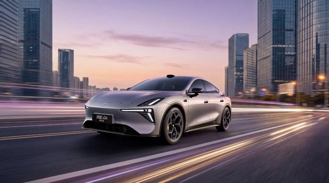  深蓝破局汽车行业内卷：技术平权驱动的价值战方法论 汽车科技