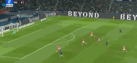  登贝莱世界波解码：大巴黎三叉戟战术裂变与欧冠布局 体育新闻