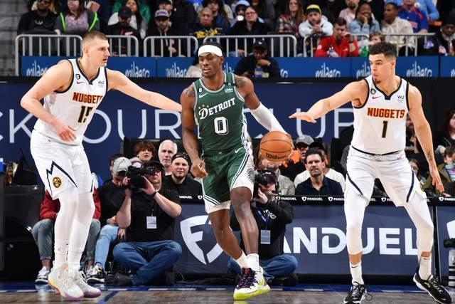  活塞中锋破茧：从被放弃的顶薪候选到内线效率领跑者的技术蜕变 体育新闻